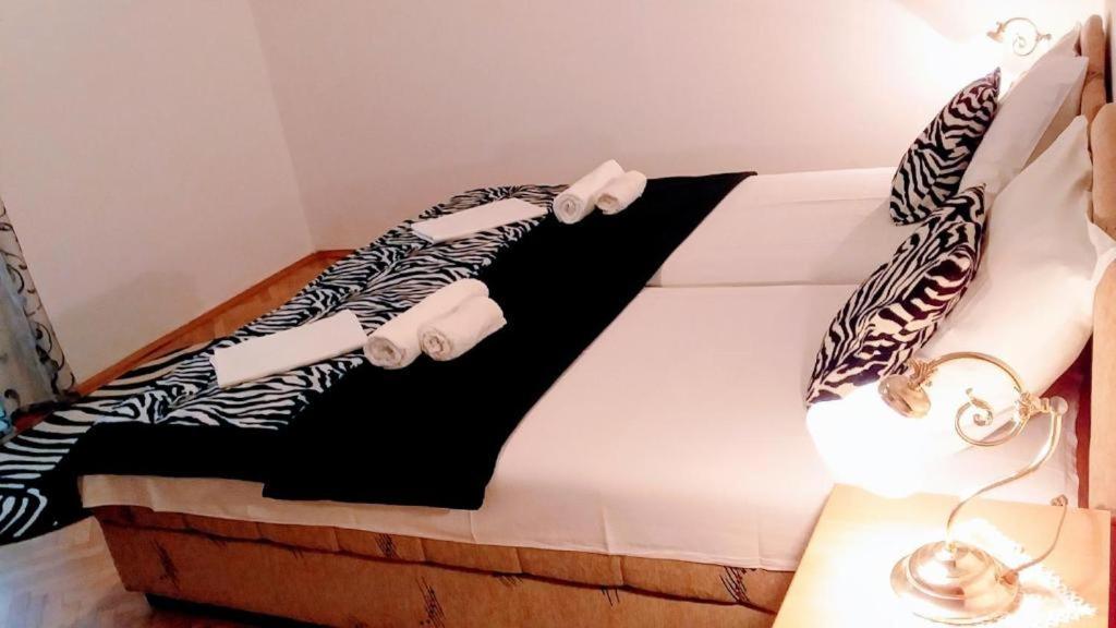 Apartmani Steni Sveti Stefan Buitenkant foto