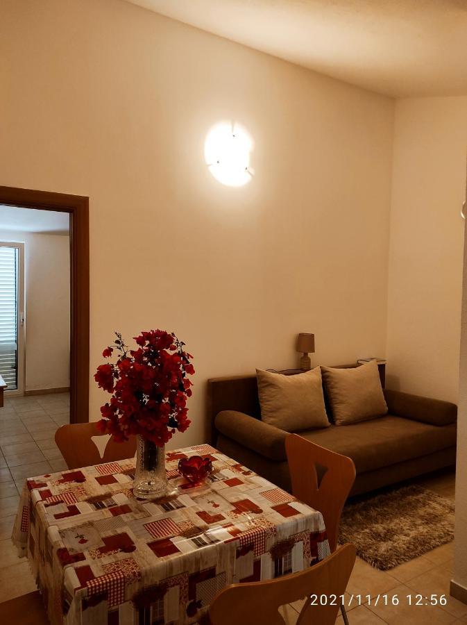 Apartmani Steni Sveti Stefan Buitenkant foto