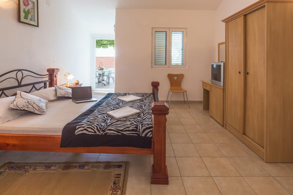 Apartmani Steni Sveti Stefan Buitenkant foto