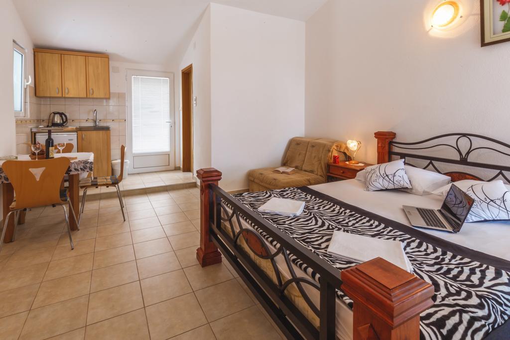 Apartmani Steni Sveti Stefan Buitenkant foto